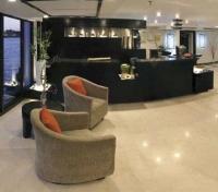 Bar & Lounge